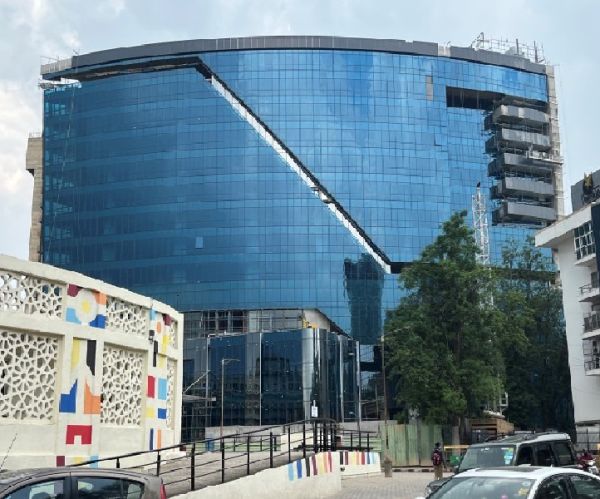 NUOVO UFFICIO AZIENDA BIG TECH