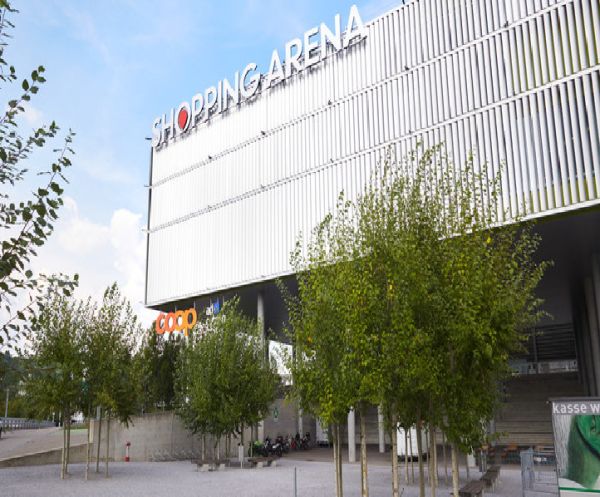 ARENA SHOPPING CENTER