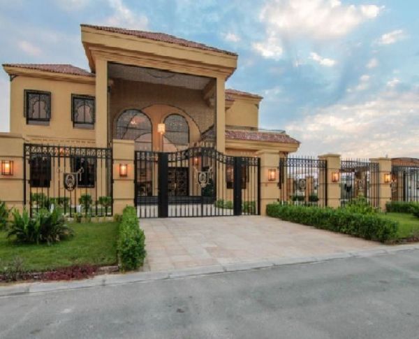 LUXURY VVIP VILLA IN DUBAI